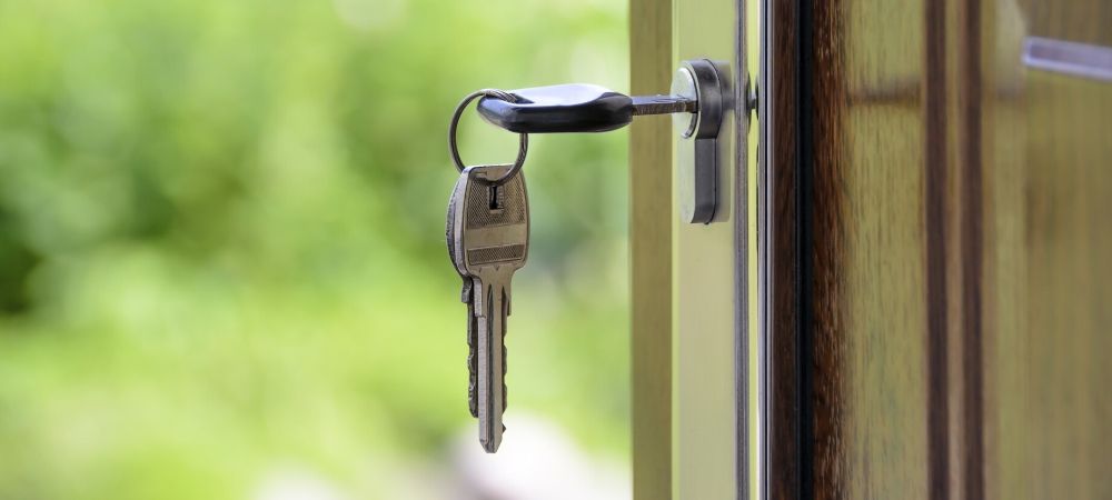 Cambriolage : 6 manières de sécuriser sa maison pendant les vacances - Brico Privé