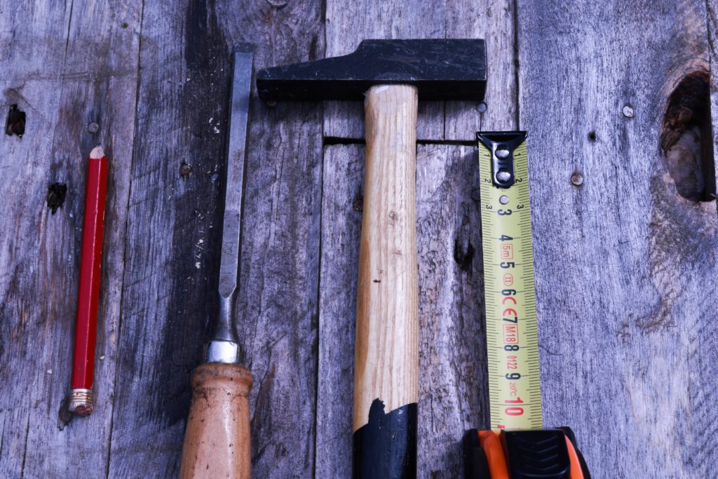 Les outils indispensables pour vos DIY en bois! - L'Atelier par Brico Privé