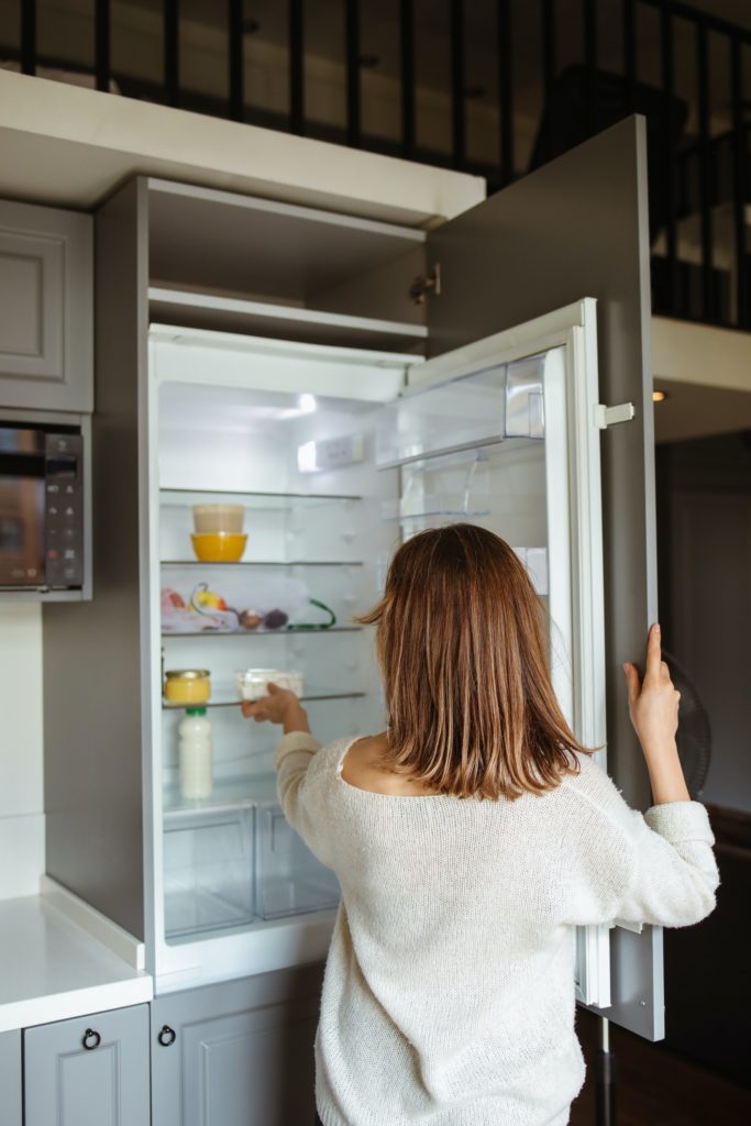 Comment changer le joint de porte de votre frigo 